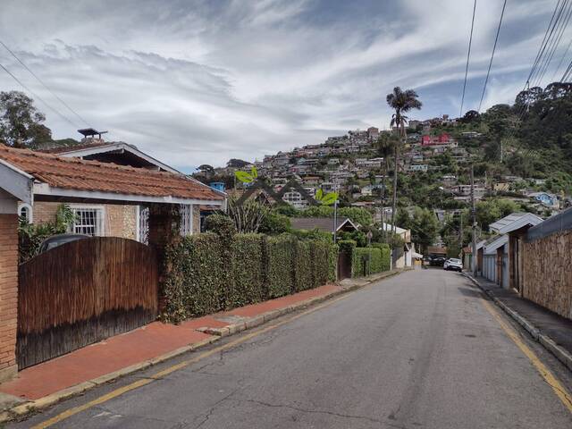 #c2046a - Casa para Venda em Campos do Jordão - SP - 2