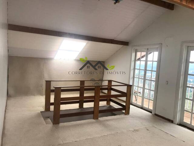 Casa para Venda em Campos do Jordão - 3