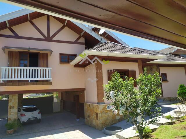 #c2073a - Casa para Venda em Campos do Jordão - SP - 2