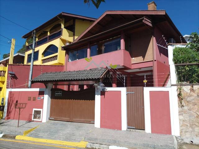 #c2104a - Casa para Venda em Campos do Jordão - SP - 1