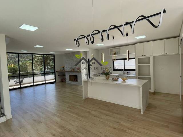 Casa para Venda em Campos do Jordão - 4
