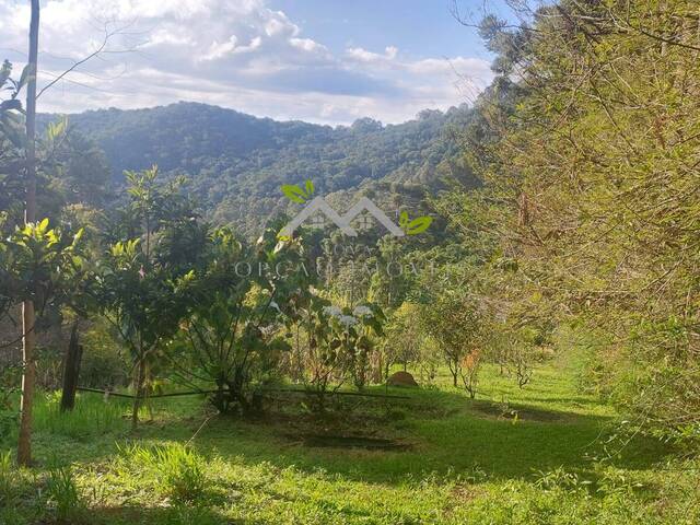 #c2153a - Casa para Venda em Campos do Jordão - SP - 2