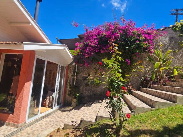 Casa para Venda em Campos do Jordão - 4