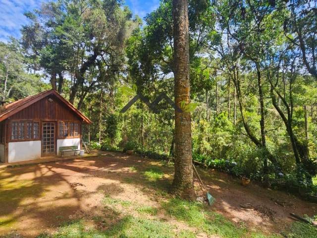 #c2172a - Casa para Venda em Campos do Jordão - SP - 2