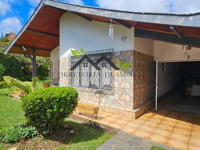 #c2174a - Casa para Venda em Campos do Jordão - SP - 2