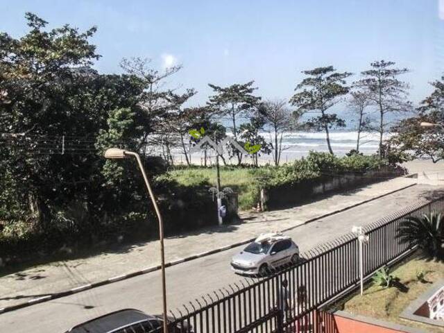 Venda em Praia do Tombo - Guarujá