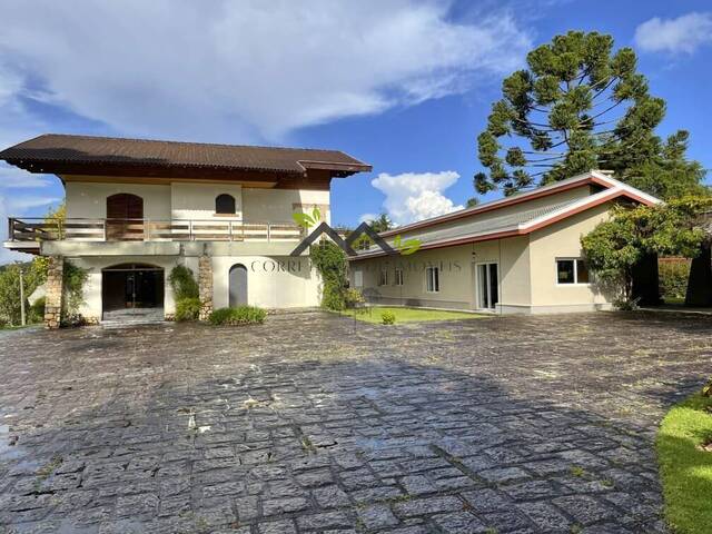 #c2024a - Casa para Venda em Campos do Jordão - SP