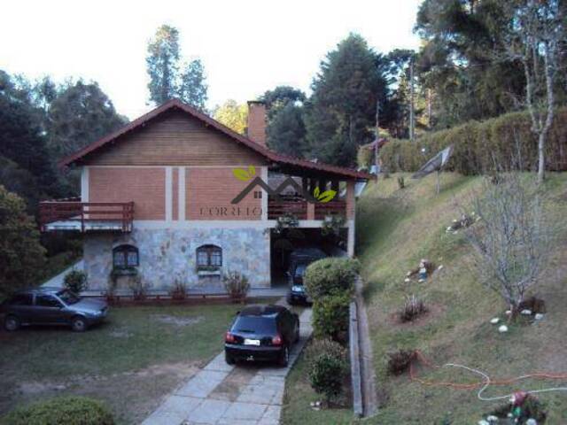 #c1804a - Casa para Venda em Campos do Jordão - SP