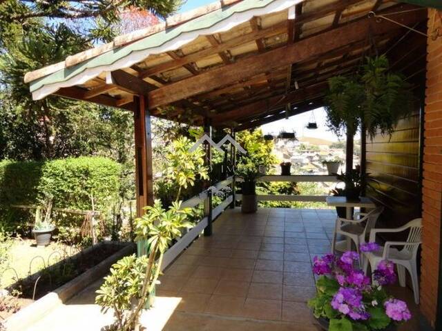 #c1842a - Casa para Venda em Campos do Jordão - SP - 2