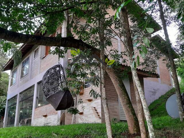 #2711 - Casa para Venda em Campos do Jordão - SP - 2
