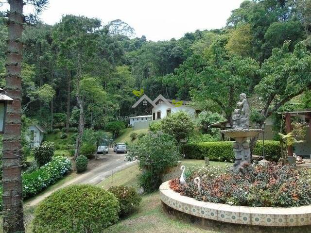 #c2003a - Casa para Venda em Campos do Jordão - SP - 1