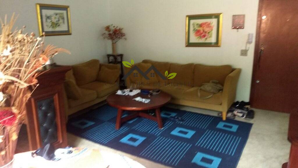 Apartamento duplex com ótima localização, no centro de Jaguaribe