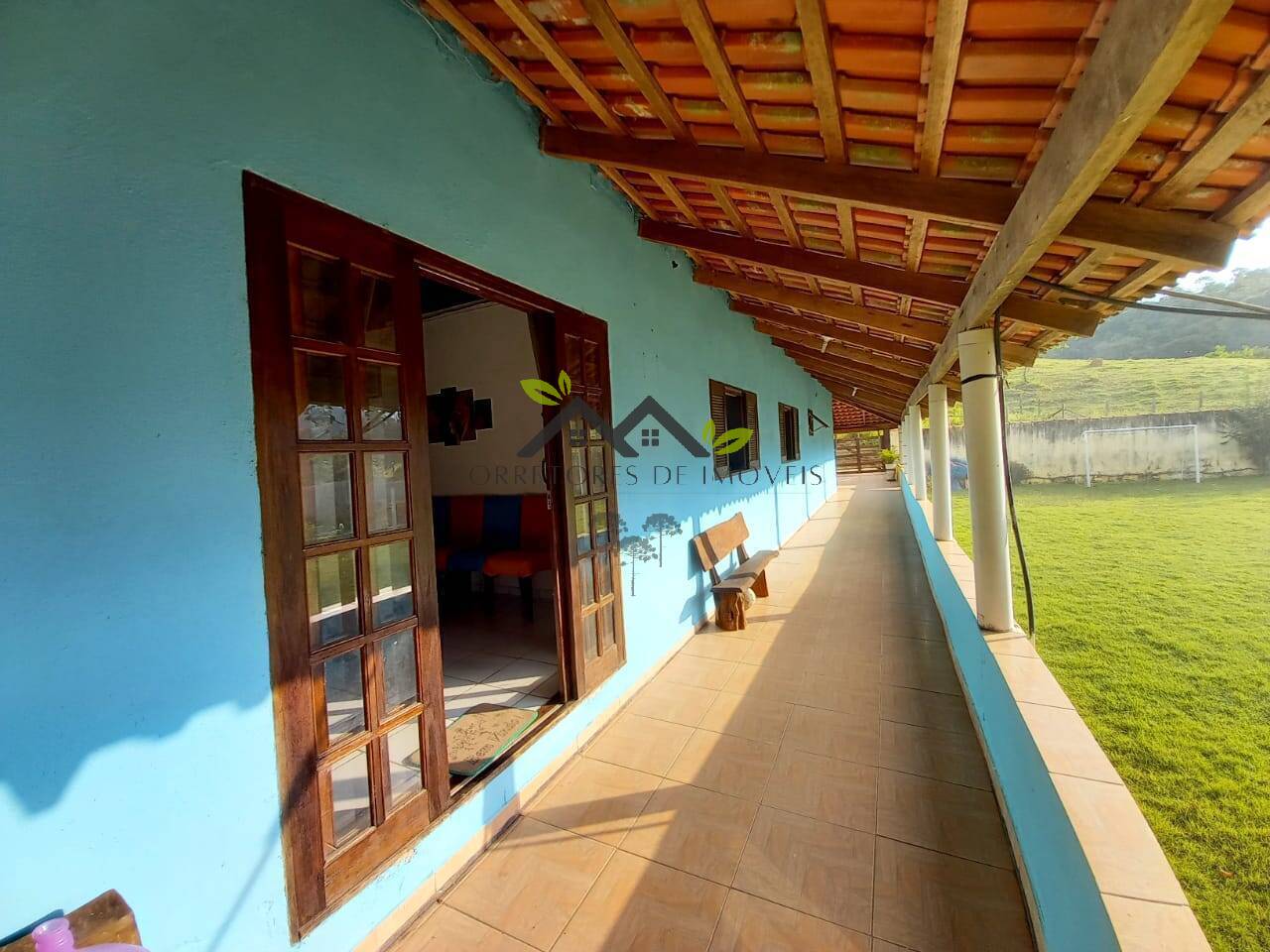 Chácara à venda com 6 quartos, 320m² - Foto 2