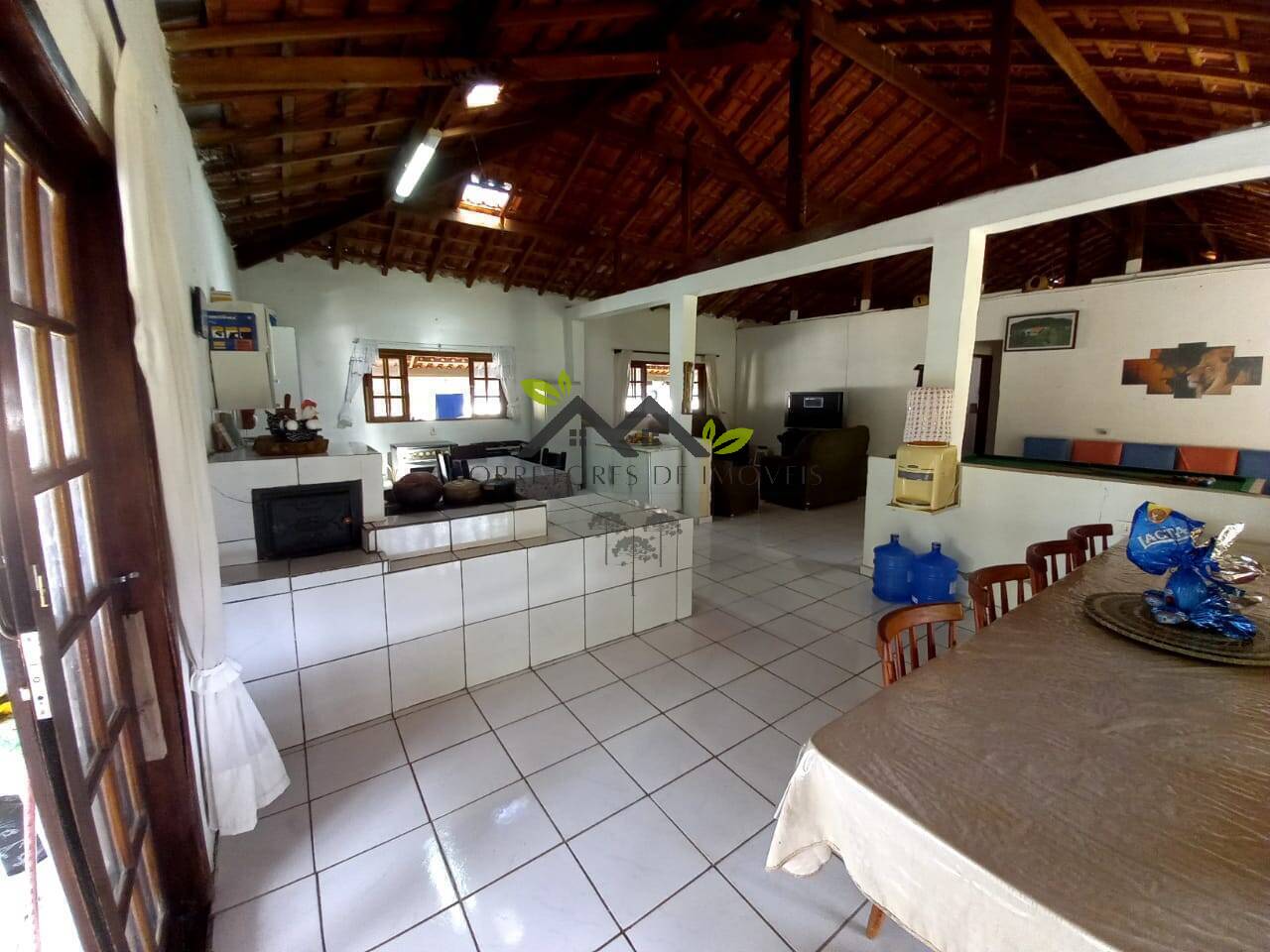 Chácara à venda com 6 quartos, 320m² - Foto 9