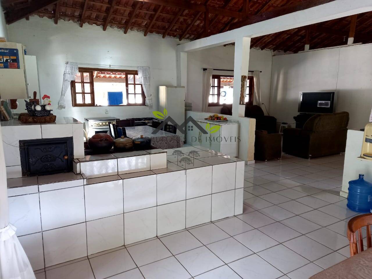 Chácara à venda com 6 quartos, 320m² - Foto 12