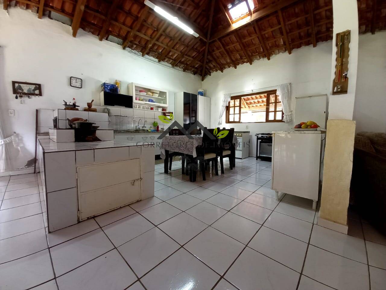 Chácara à venda com 6 quartos, 320m² - Foto 11