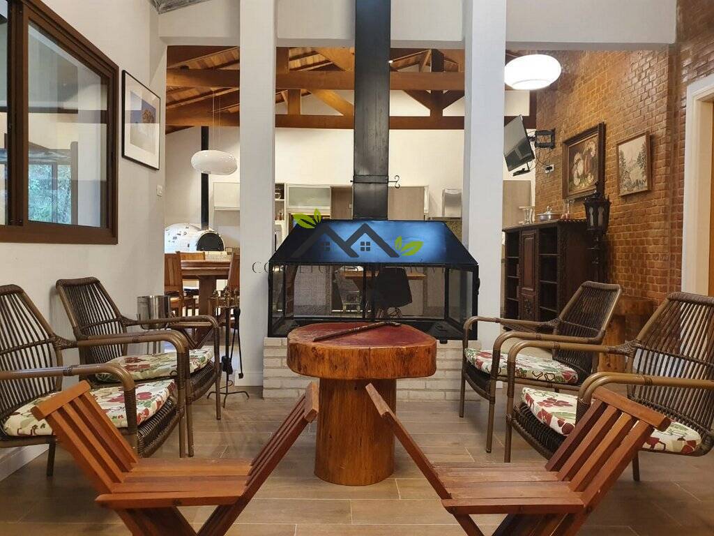 Casa, 3 quartos, 272 m² - Foto 4